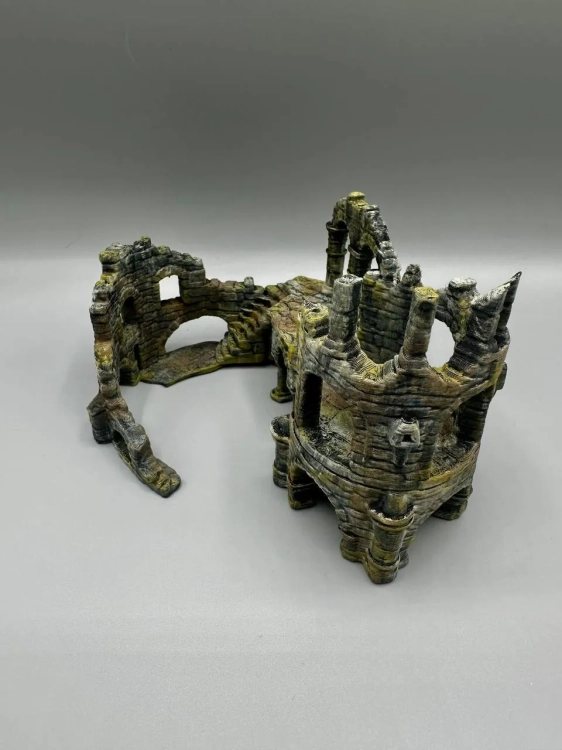Kamienny bastion do terrarium widziany z przodu