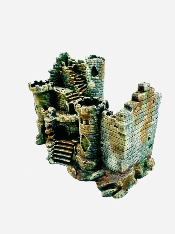 Tył Ruin Zamku – konstrukcja kryjówki do terrarium